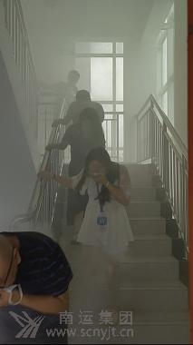 03.jpg